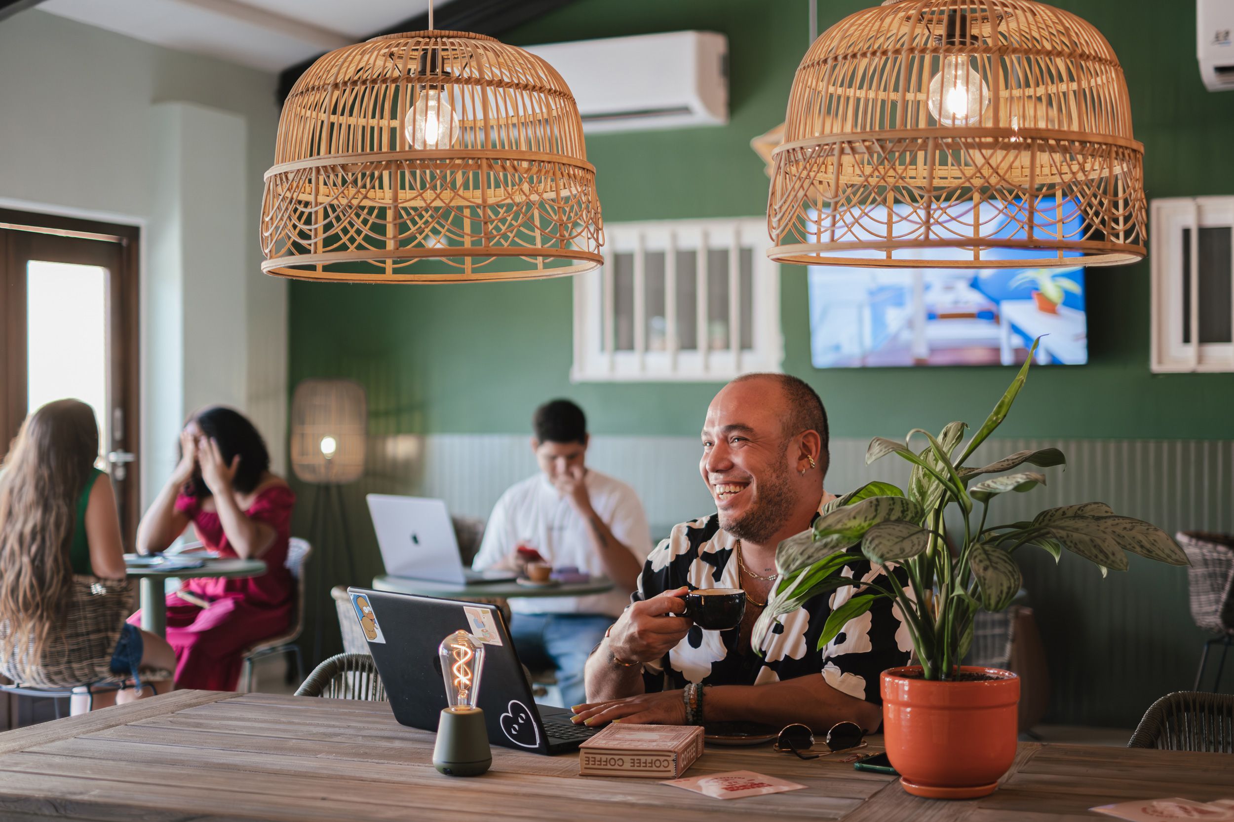 Cafe---Working-Remote-2.jpg